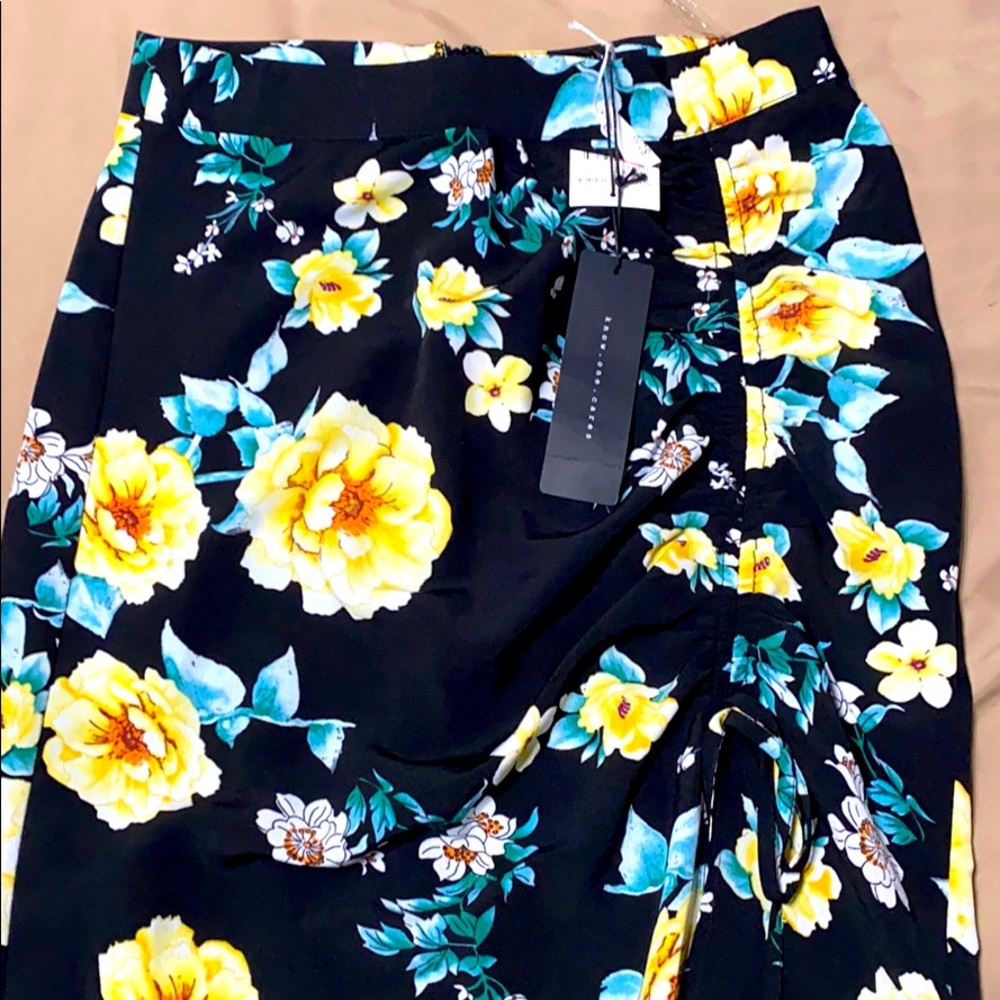 NWT. Floral maxi skirt.